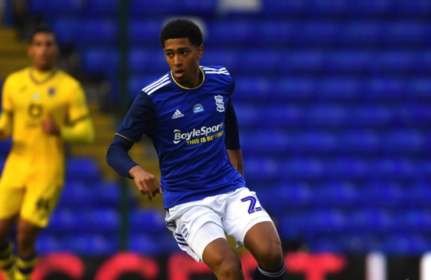 比肩传奇，姆巴佩成皇马队史第四位欧冠上演大四喜的球员（姆巴佩欧冠大四喜，成为皇马队史第4位完成此壮举的球员）