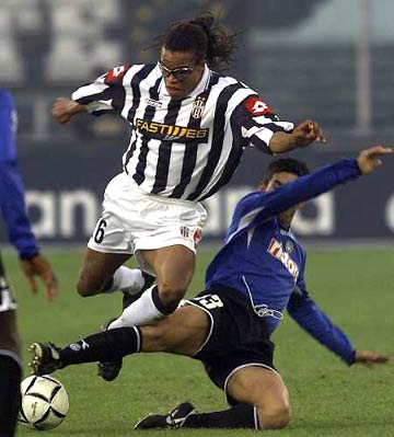 柏林联合队长：拜仁下半场一直在拖延时间，毫无公平竞赛精神（柏林联合队长指责拜仁：下半场频繁拖时间，缺乏公平竞赛精神）