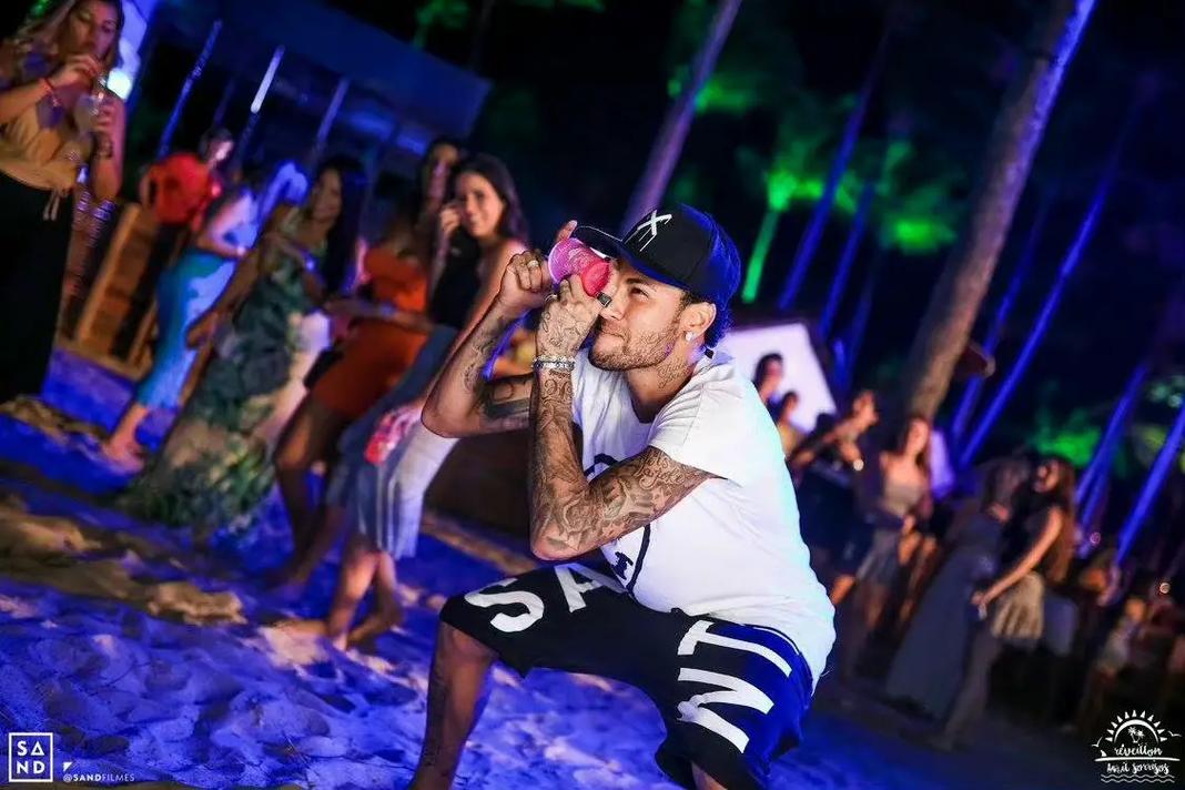 勒沃库森CEO：主场输霍村后就决定解雇滕哈格，是我们选错人（勒沃库森CEO：主场不敌霍村后即决定解雇滕哈格，承认选帅失误）