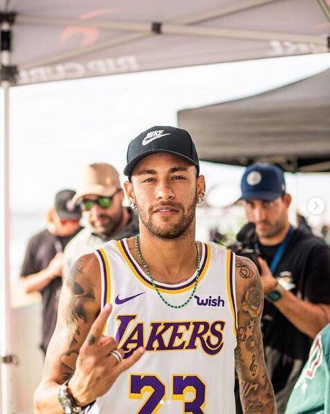 克罗斯评选历史最佳阵容：诺伊尔门将，马塞洛、拉姆...（克罗斯评出史上最佳阵容：诺伊尔镇守球门，马塞洛、拉姆在列）