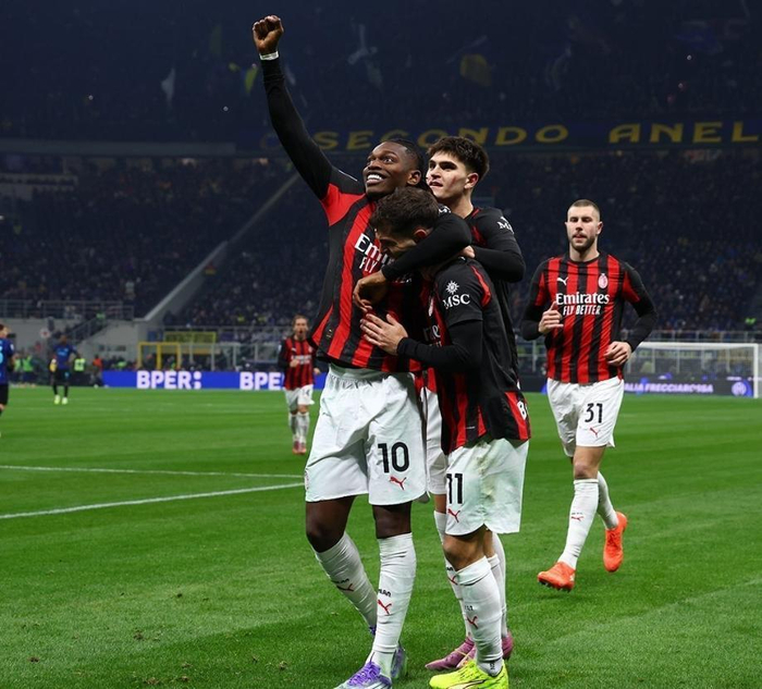 阿斯：贝林厄姆陷状态危机，俱乐部国家队双线遇阻（阿斯：贝林厄姆状态低迷，俱乐部与国家队两线受挫）