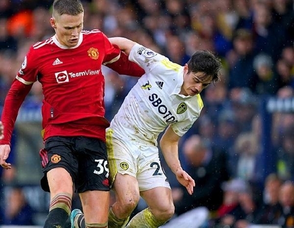 广厦半场53-44领先北京，胡金秋21分翟晓川9分