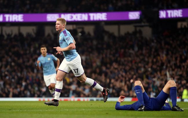 柏林联vs拜仁：凯恩领衔，奥利塞、迪亚斯、格纳布里出战（柏林联合对阵拜仁：凯恩领军，奥利塞、迪亚斯、格纳布里齐出场）