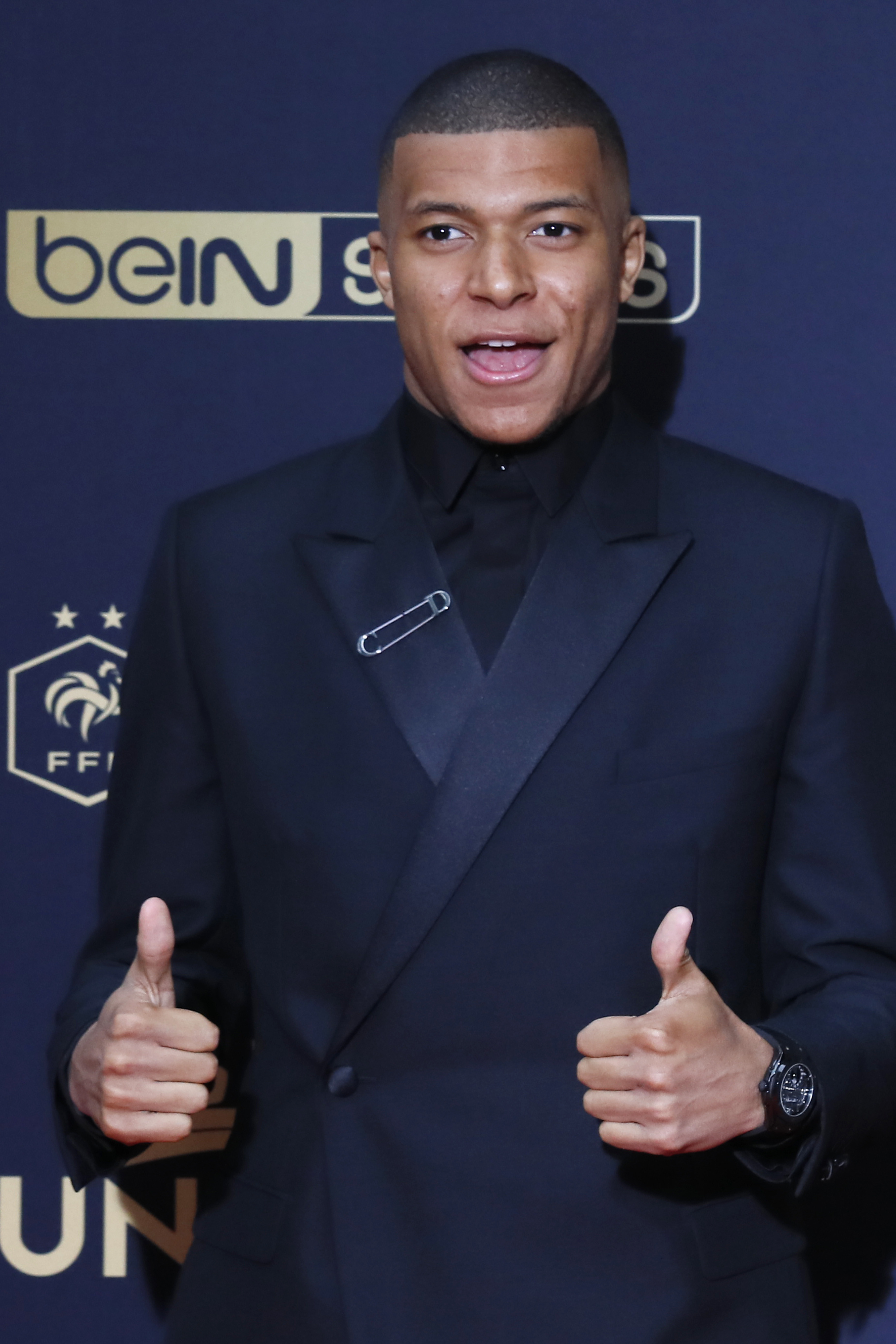 帕柳卡：门将职责是扑救，多纳鲁马、大马丁和裤袜是现役最强（帕柳卡：门将的首要任务是扑救，现役最强三人是多纳鲁马、大马丁和库尔图瓦）