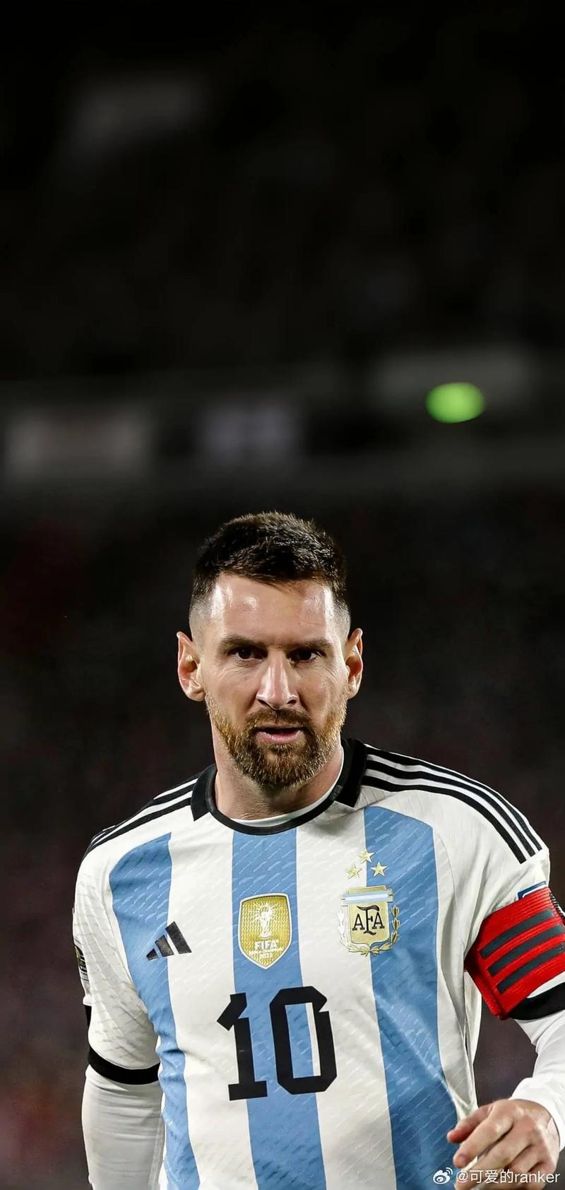 TA：皇马寻求引进后卫和中场；他们愿听取对罗德里戈的报价（TA：皇马寻觅后卫与中场补强，愿听取罗德里戈报价）